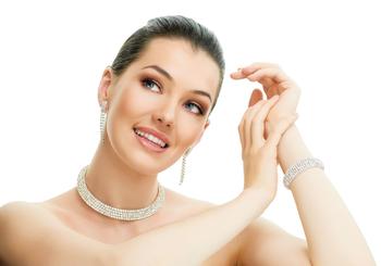 ��������齫������Ƶ������������ٰ��ο�ץ��4����վ��Ů��(ͼ)...